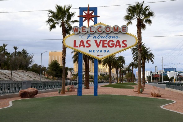 Казино Лас-Вегаса закрылись из-за коронавируса. Фоторепортаж