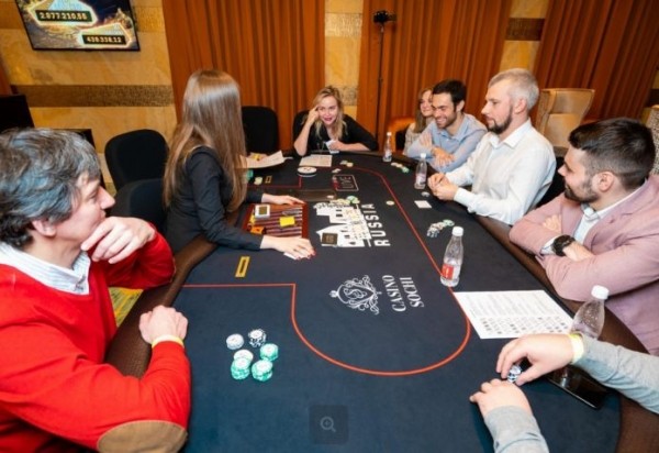 В «Казино Сочи» прошел покерный турнир для представителей СМИ