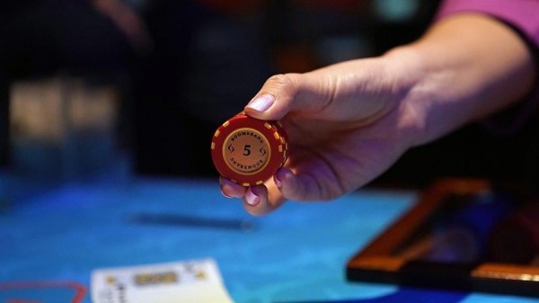Госдума приняла закон об идентификации клиентов казино
