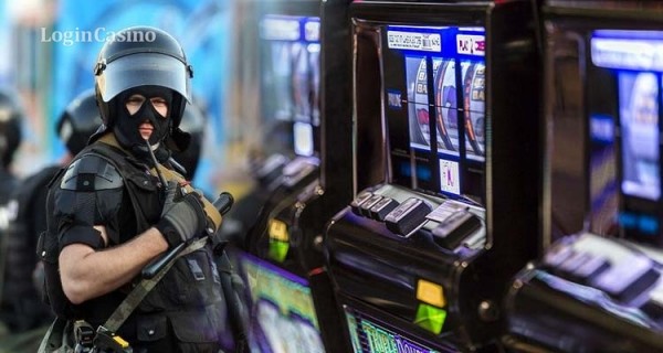 Подпольное казино раскрыто, а техника уничтожена – данные СК Москвы