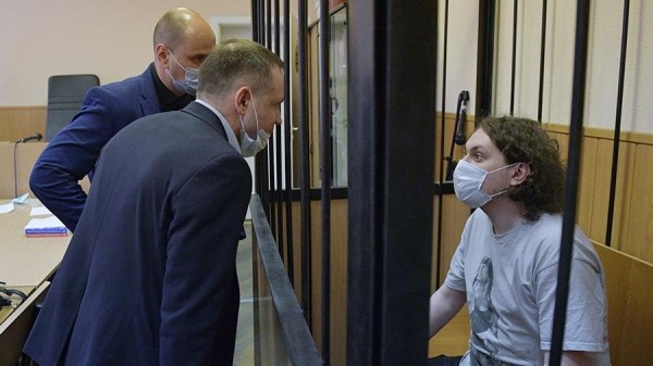 Суд арестовал блогера Хованского по делу об оправдании терроризма
