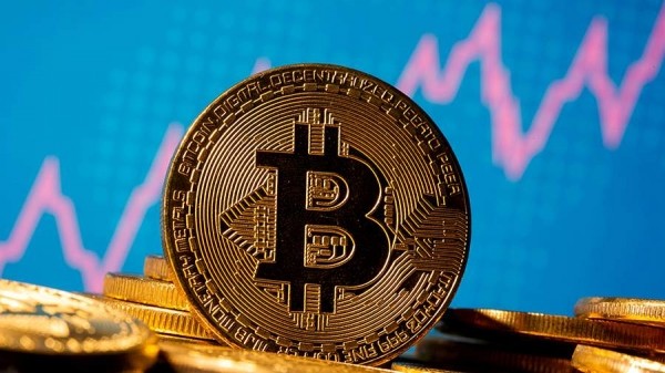 Bitcoin подорожал более чем на 15% и превысил $40 тыс. впервые с июня
