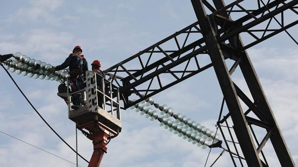 Более 140 домов оказались без электричества из-за ветра в Приамурье
