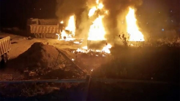 Восемь человек погибли в результате взрыва танкера в Ливане
