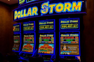 Посетитель казино Four Winds выиграл прогрессивный джекпот в размере более $220 000
