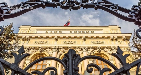 Центробанк отложил введение штрафов для банков за переводы в пользу онлайн-казино